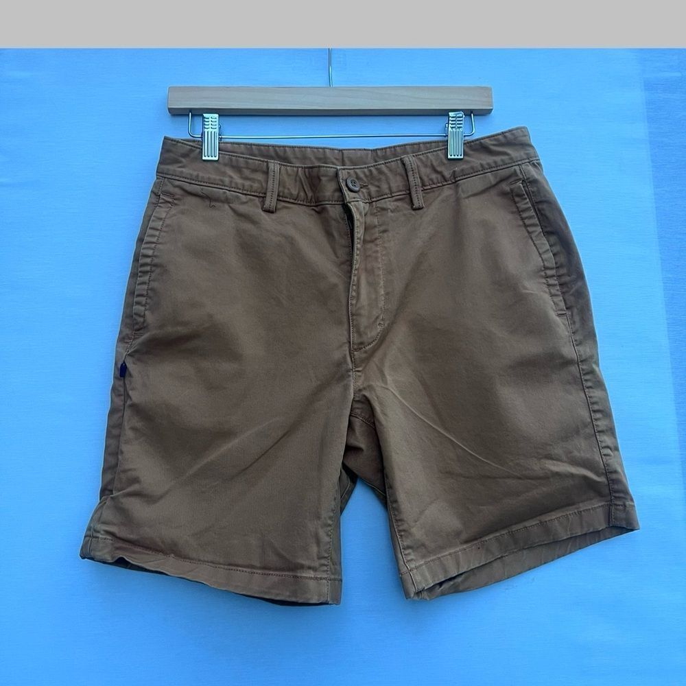 Prana Westover Flat Front Short earthbound size 32